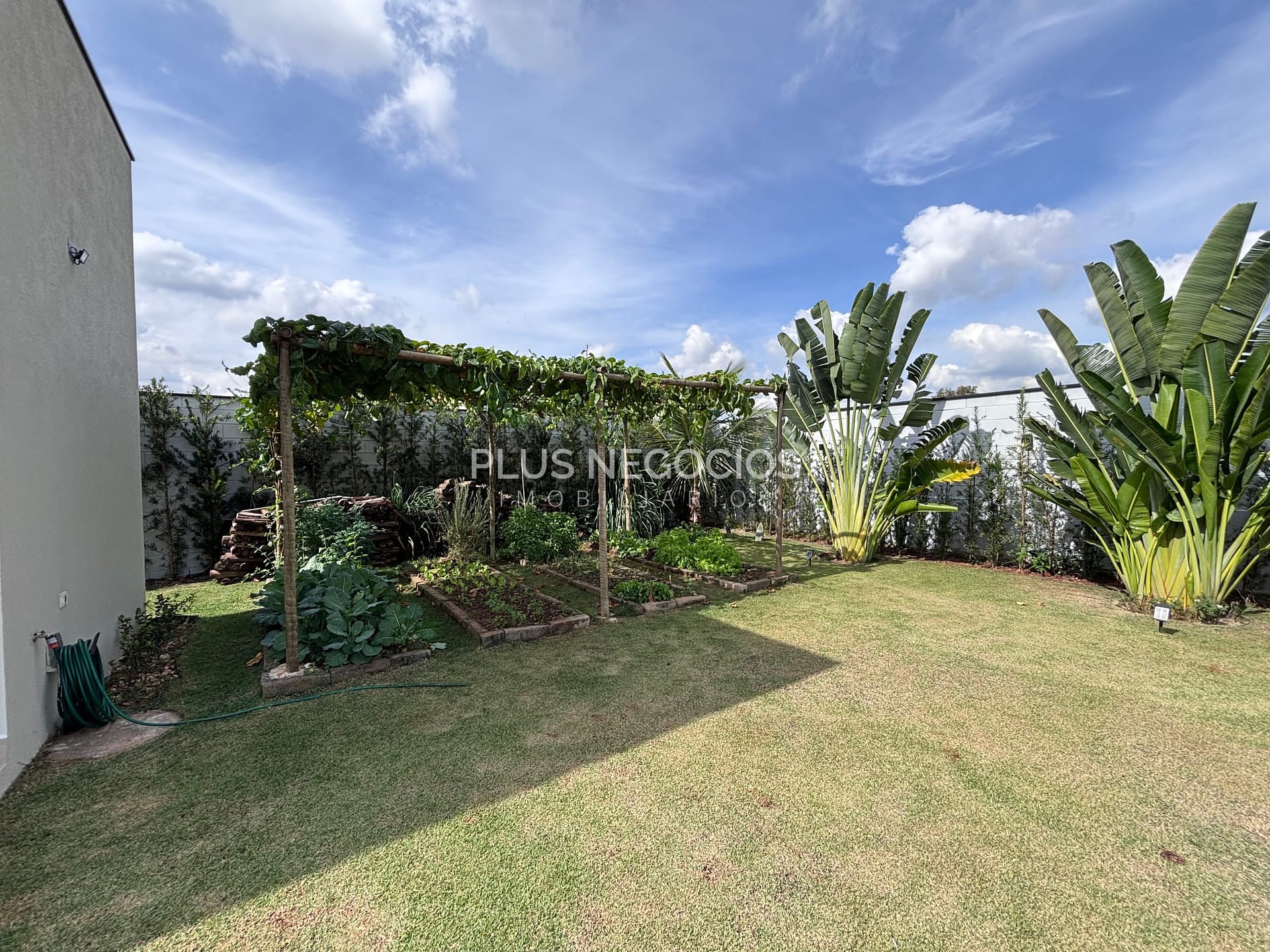 Casa, 3 quartos, 291 m² - Foto 51