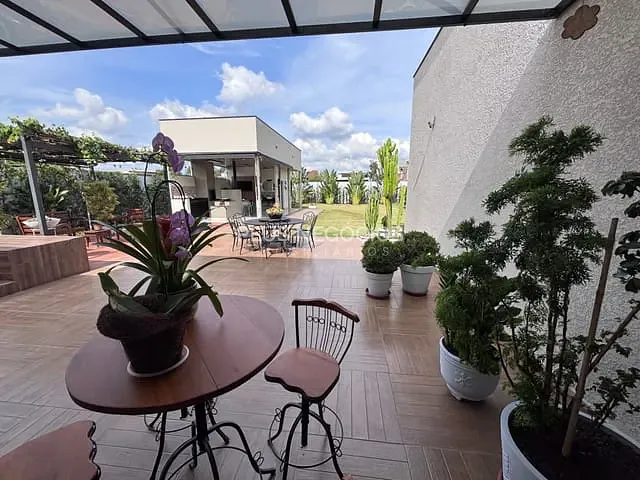 Casa com 1000m² 3 quartos e 5 banheiros, à venda ou para alugar, no bairro Parque Ecoresidencial Fazenda Jequitibá em Sorocaba