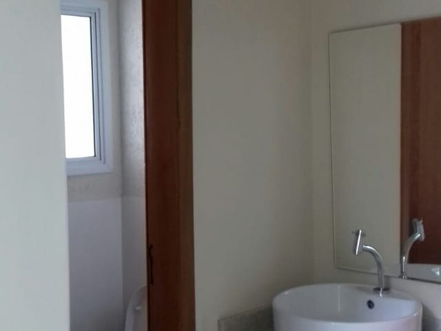 Casa com 744m² 3 quartos e 5 banheiros, à venda, no bairro Portal das Colinas em Guaratinguetá