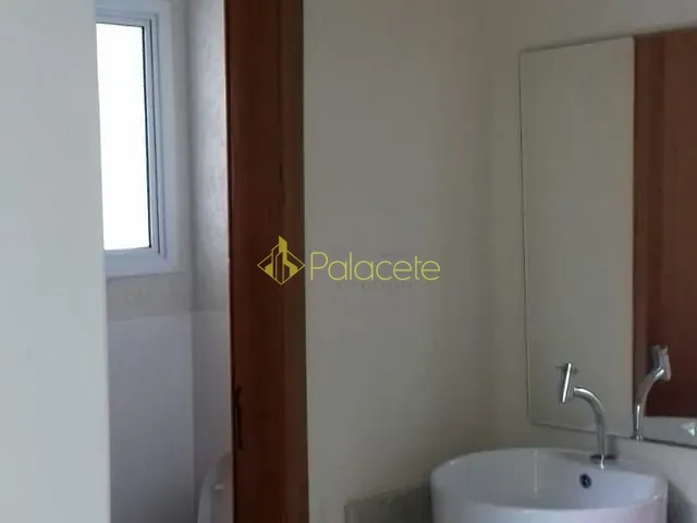 Casa com 744m² 3 quartos e 5 banheiros, à venda, no bairro Portal das Colinas em Guaratinguetá