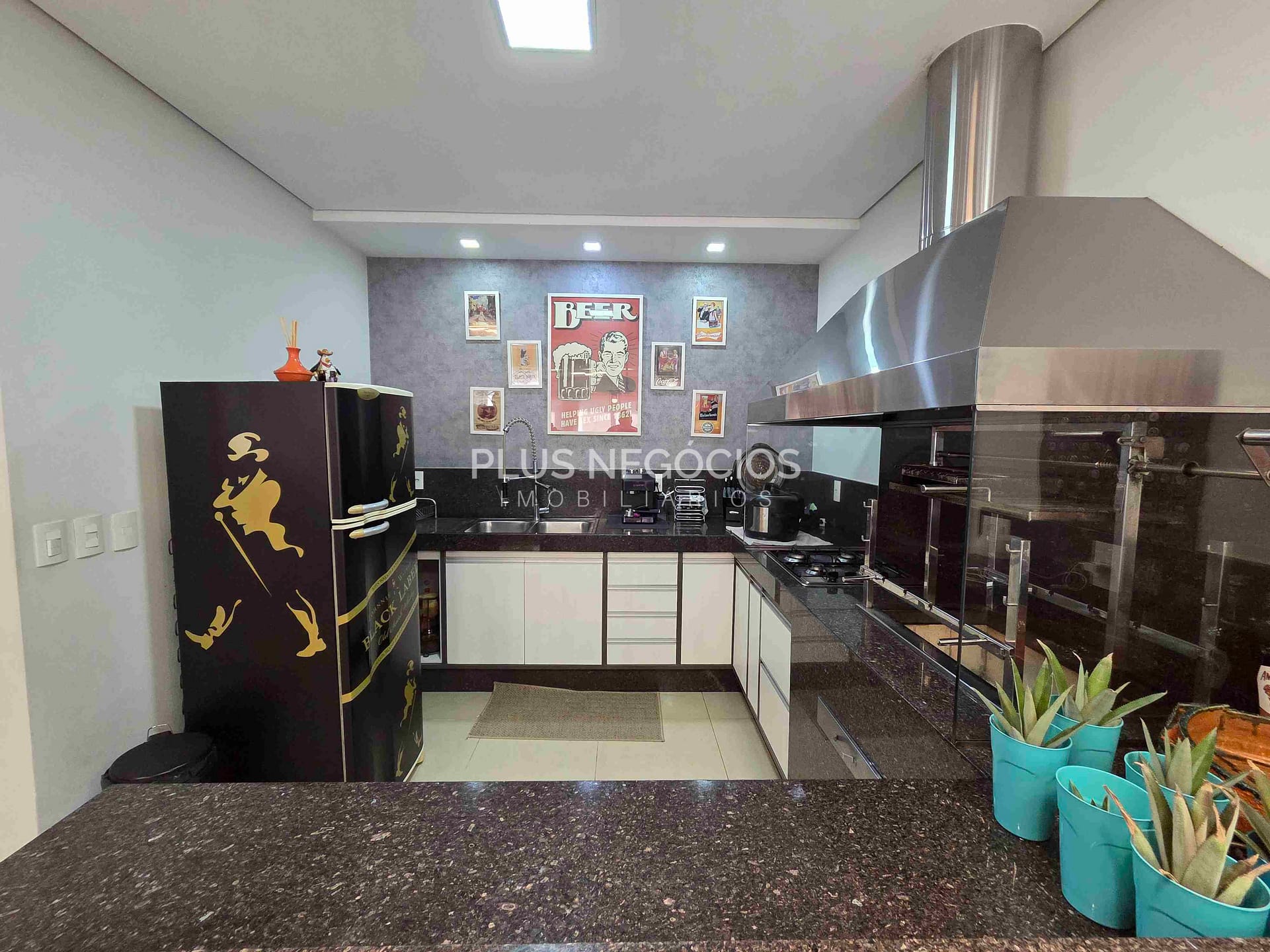 Casa à venda com 3 quartos, 360m² - Foto 32