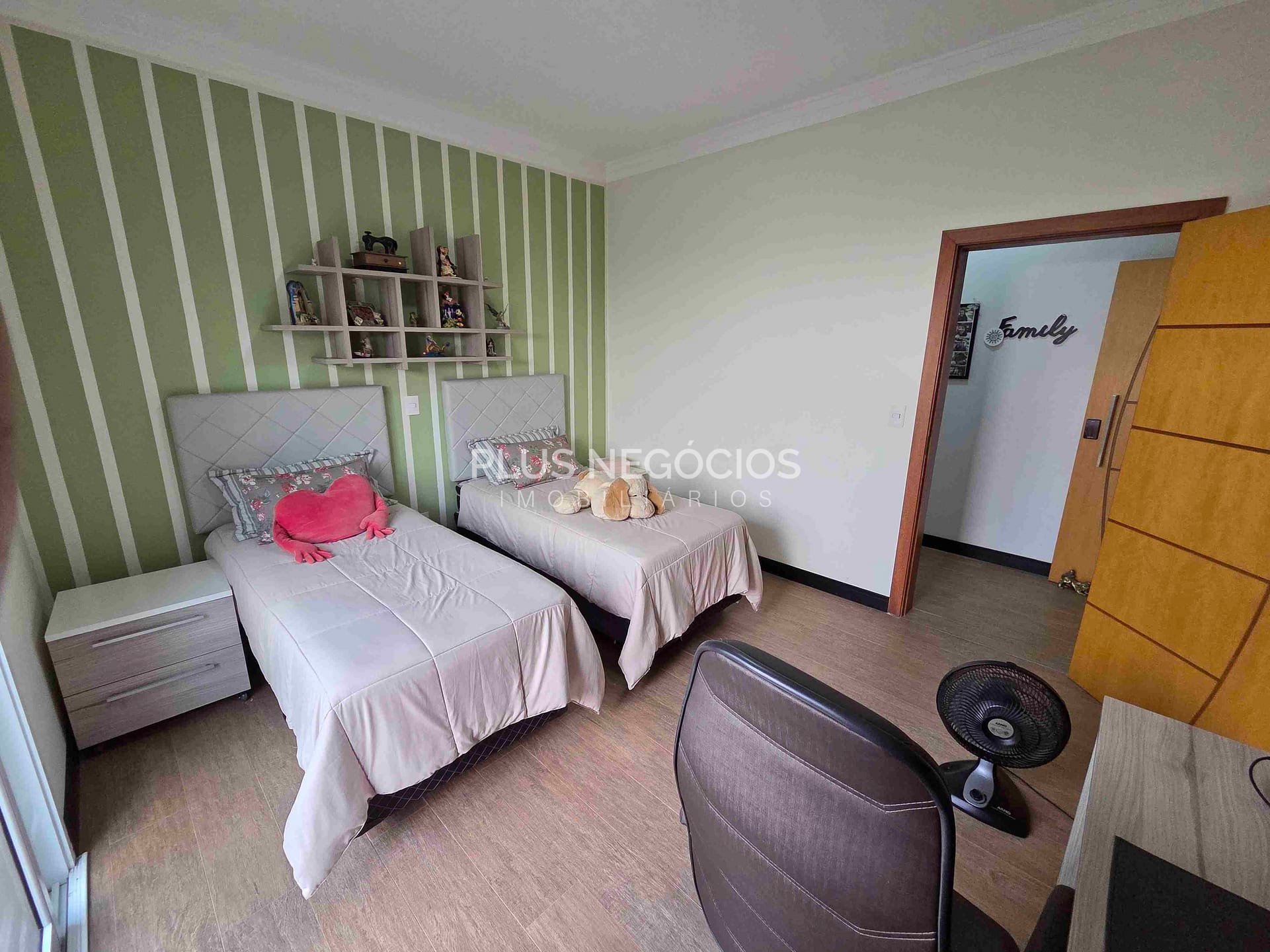 Casa à venda com 3 quartos, 360m² - Foto 76