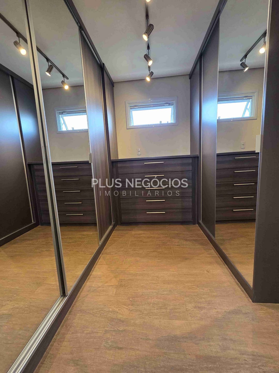 Casa à venda com 3 quartos, 360m² - Foto 72