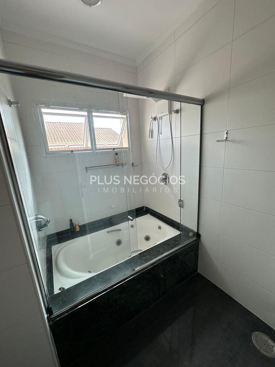 Casa à venda e aluguel com 5 quartos, 482m² - Foto 37
