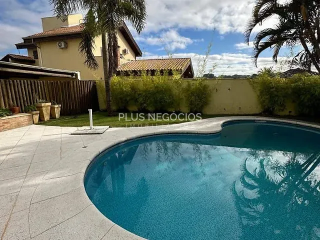 Casa com 1000m² 5 quartos e 5 banheiros, à venda ou para alugar, no bairro Rio Verde em Araçoiaba da Serra