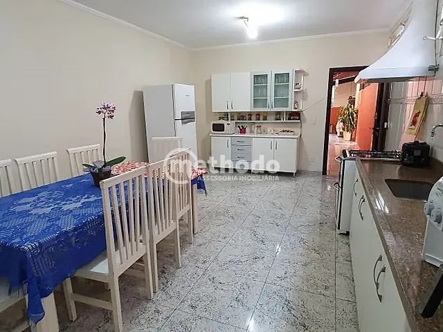Casa com 434m² 3 quartos e 3 banheiros, à venda, no bairro Jardim Nova Europa em Campinas