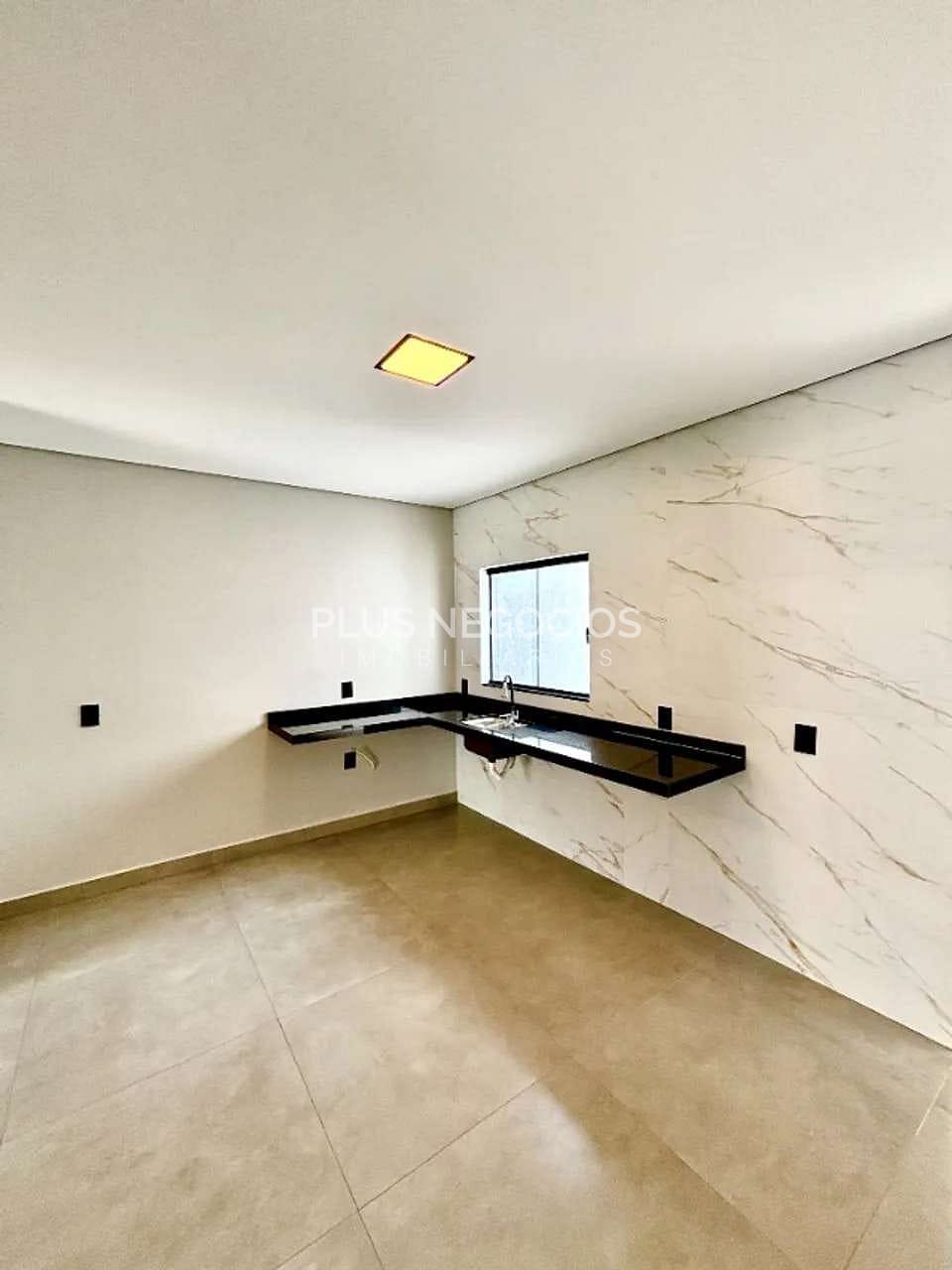 Casa à venda com 2 quartos, 76m² - Foto 4