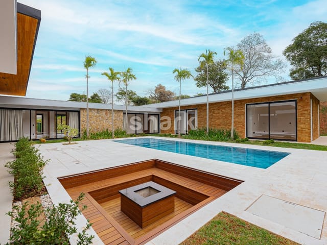 Casa com 2900m² 6 quartos e 9 banheiros, à venda ou para alugar, no bairro Condomínio Terras de São José em Itu