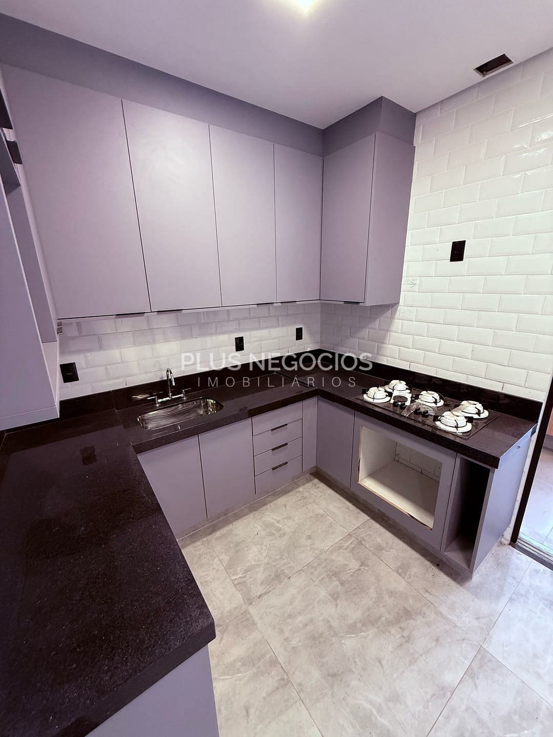 Casa à venda com 3 quartos, 160m² - Foto 14