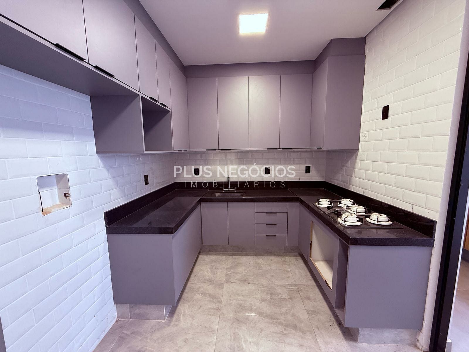 Casa à venda com 3 quartos, 160m² - Foto 18