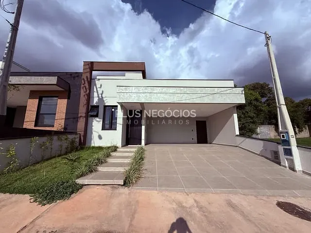 Casa com 250m² 3 quartos e 4 banheiros, à venda, no bairro Chácaras Residenciais Santa Maria em Votorantim