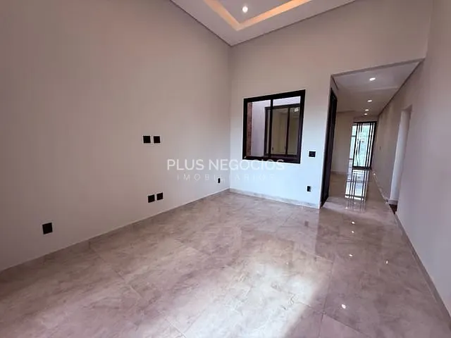 Casa com 250m² 3 quartos e 4 banheiros, à venda, no bairro Chácaras Residenciais Santa Maria em Votorantim