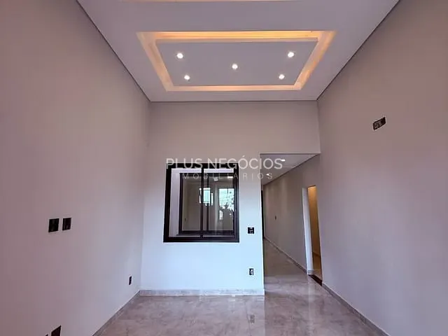 Casa com 250m² 3 quartos e 4 banheiros, à venda, no bairro Chácaras Residenciais Santa Maria em Votorantim