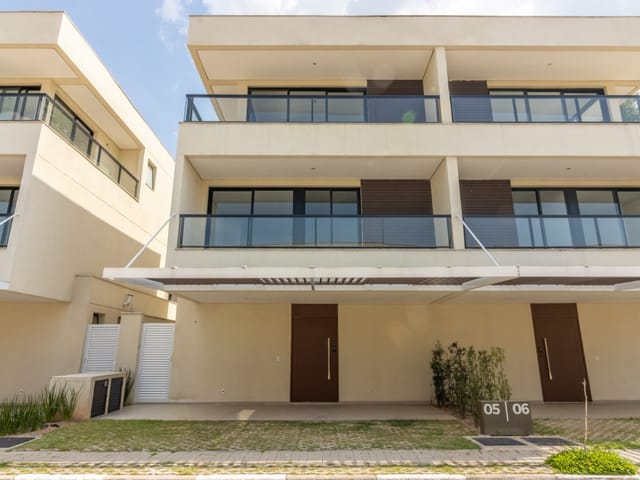 Casa com 214m² 4 quartos e 5 banheiros, à venda, no bairro Tanquinho em Santana de Parnaíba