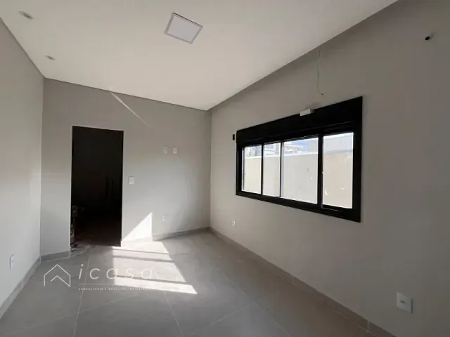Casa com 250m² 3 quartos e 2 banheiros, à venda, no bairro Residencial Colinas. em Caçapava