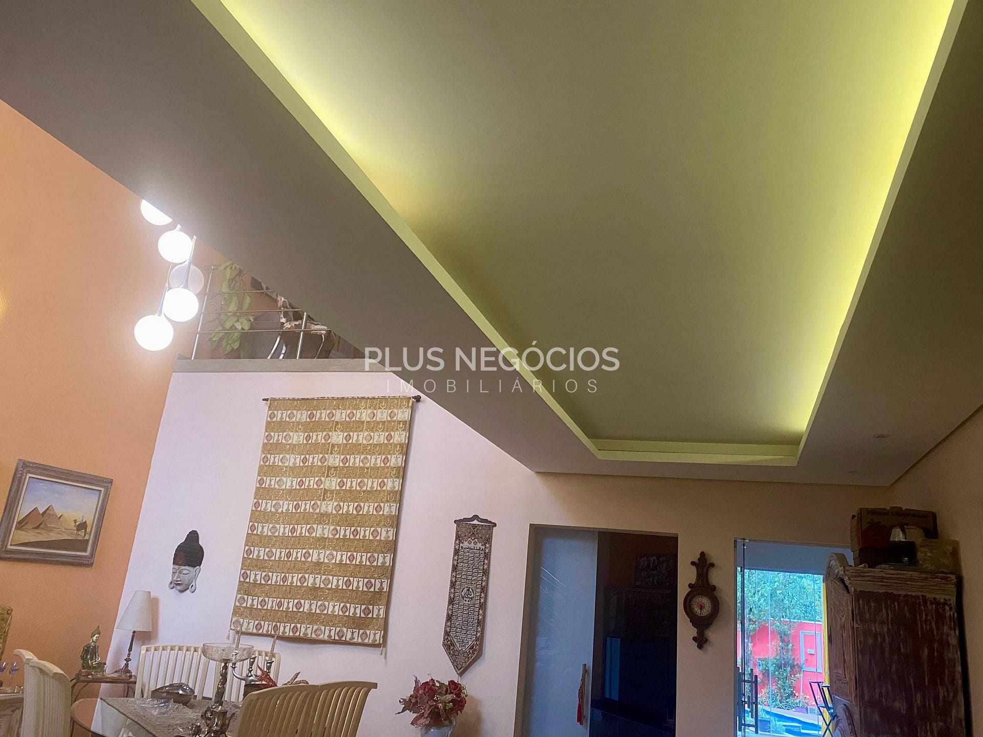 Casa à venda com 3 quartos, 307m² - Foto 9