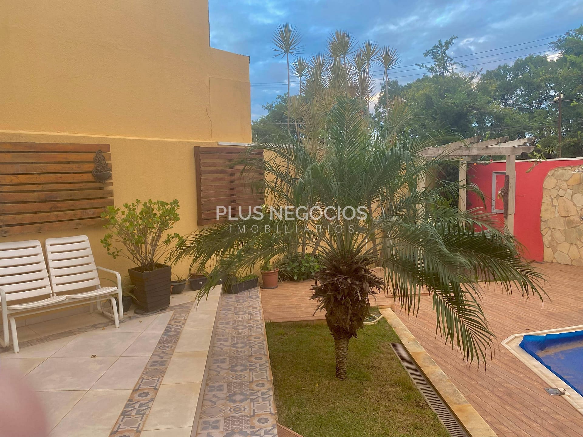 Casa à venda com 3 quartos, 307m² - Foto 6
