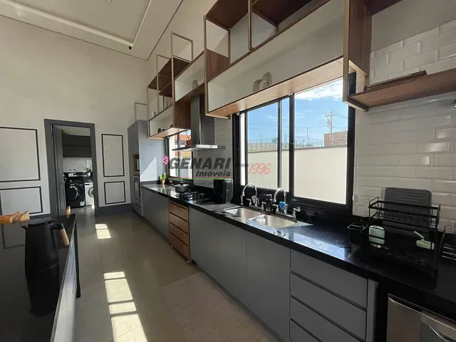 Casa com 1200m² 5 quartos e 9 banheiros, à venda, no bairro Parque Residencial Indaiá em Indaiatuba