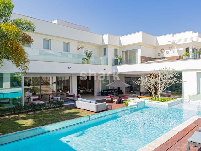 Casa com 1280m² 5 quartos e 7 banheiros, à venda, no bairro Alphaville Residencial Um em Barueri