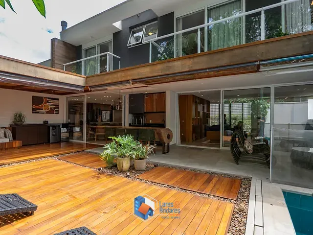Casa com 357m² 3 quartos e 5 banheiros, à venda, no bairro Morumbi em São Paulo
