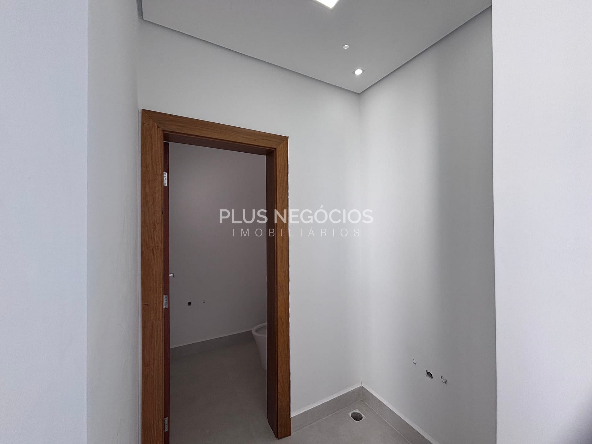 Casa à venda com 3 quartos, 310m² - Foto 38