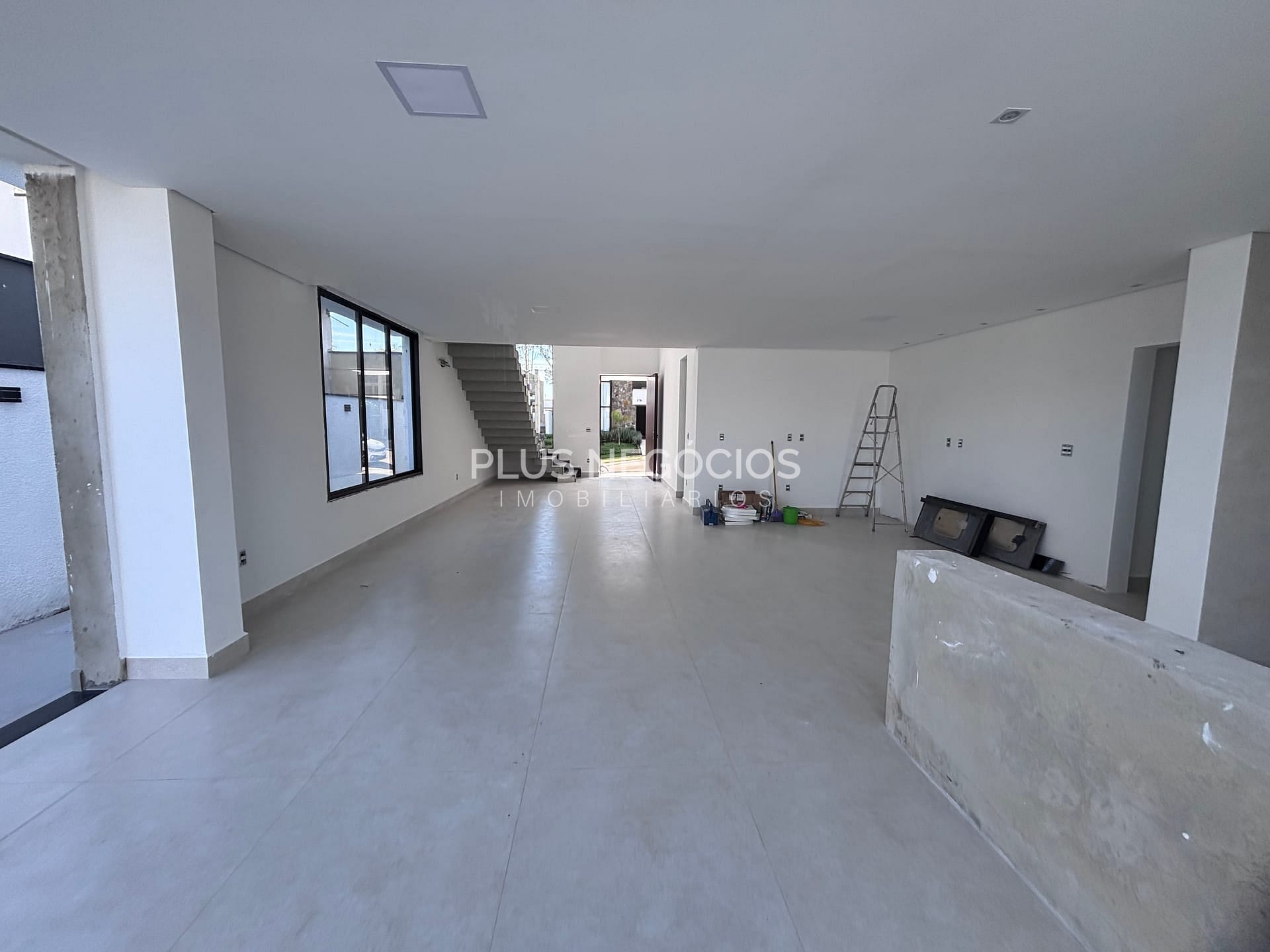 Casa à venda com 3 quartos, 310m² - Foto 15