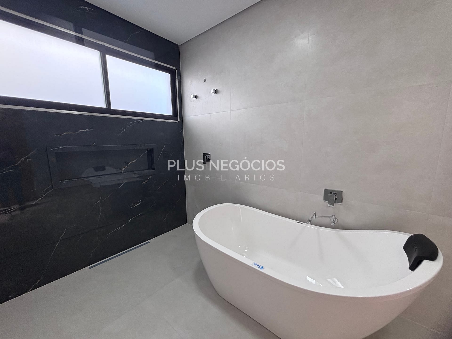Casa à venda com 3 quartos, 310m² - Foto 37