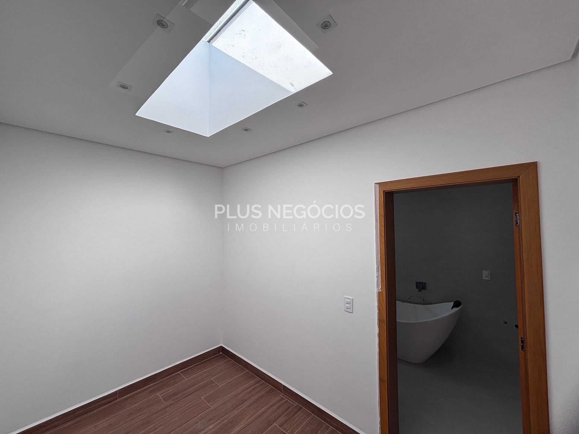 Casa à venda com 3 quartos, 310m² - Foto 31