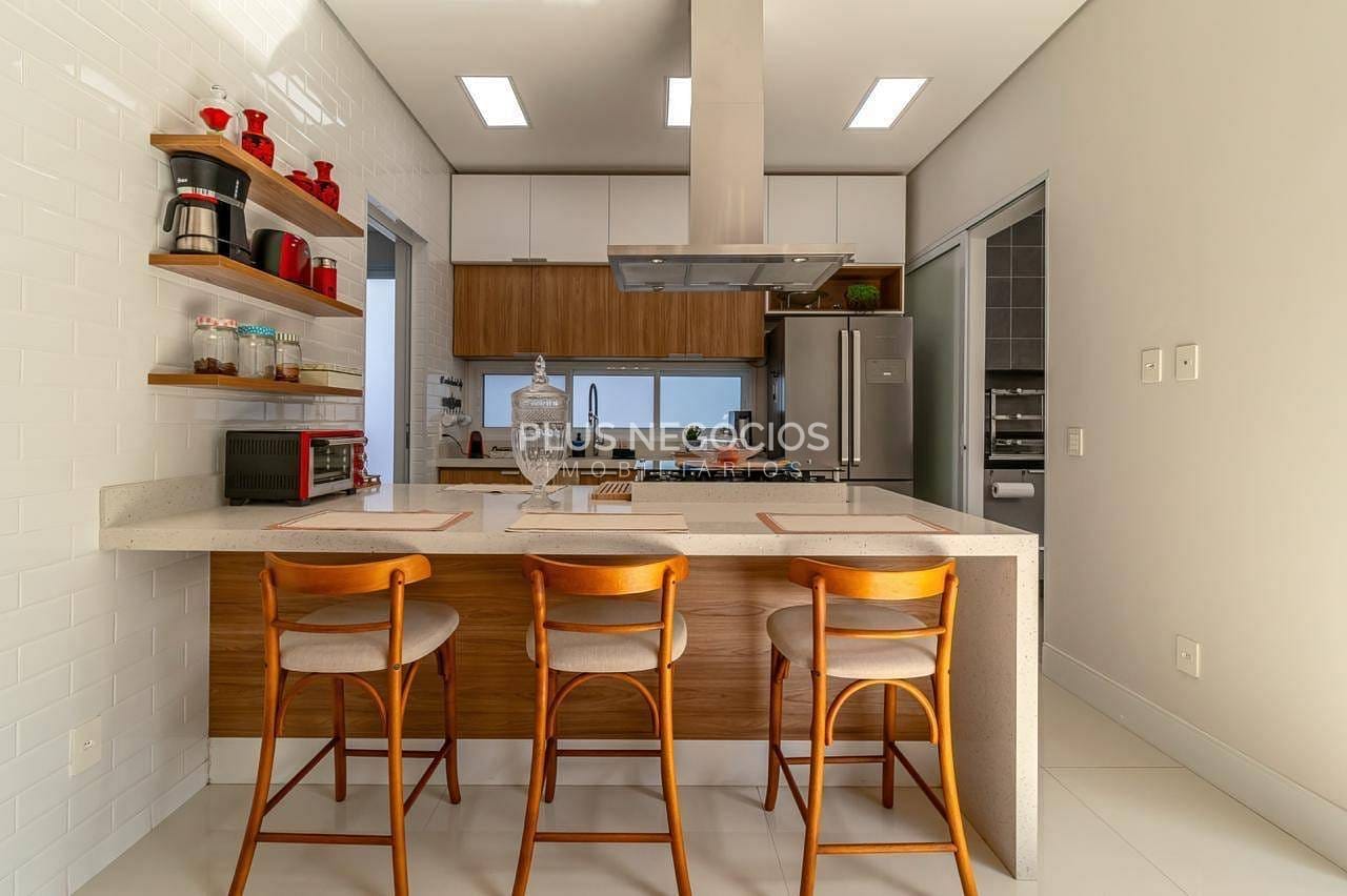 Casa, 4 quartos, 349 m² - Foto 22