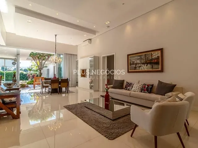 Casa com 1000m² 4 quartos e 6 banheiros, à venda, no bairro Rio Verde em Araçoiaba da Serra