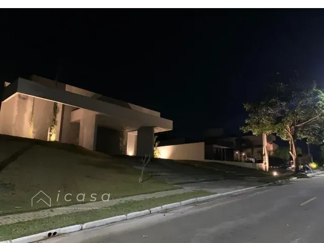 Casa com 1000m² 3 quartos e 4 banheiros, à venda, no bairro Chácara São Félix em Taubaté