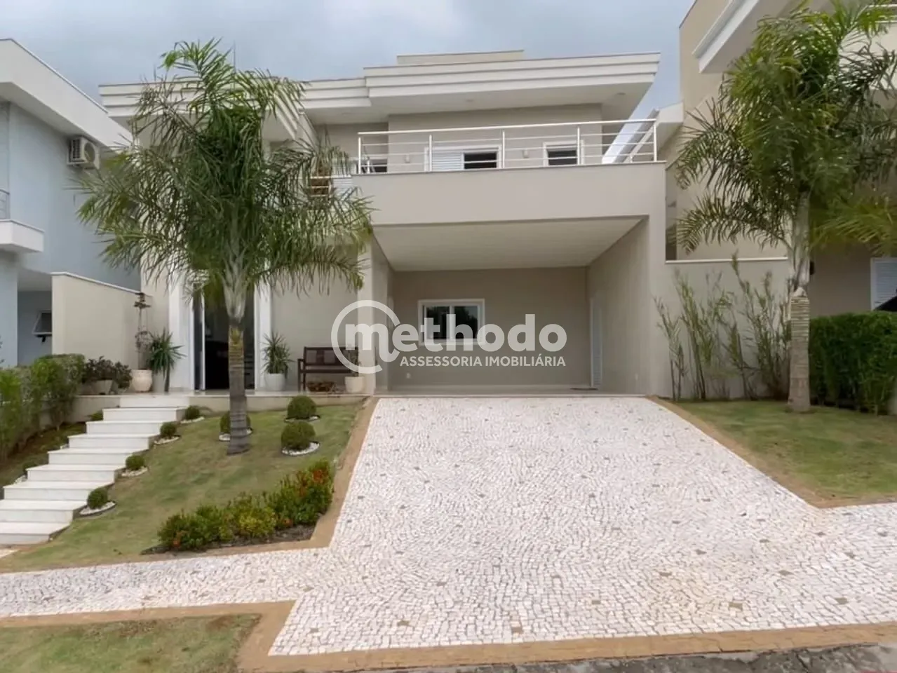 Casa, 3 quartos, 236 m² - Foto 1