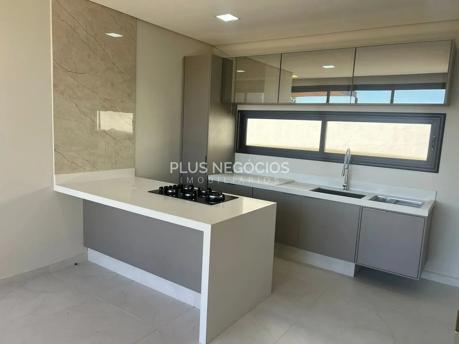 Casa, 3 quartos, 194 m² - Foto 4