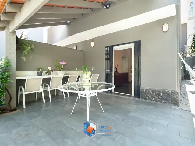 Casa com 350m² 4 quartos e 4 banheiros, à venda, no bairro Jardim Paulistano em São Paulo