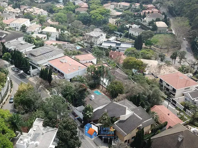 Casa com 751m² 4 quartos e 5 banheiros, à venda, no bairro Jardim Guedala em São Paulo