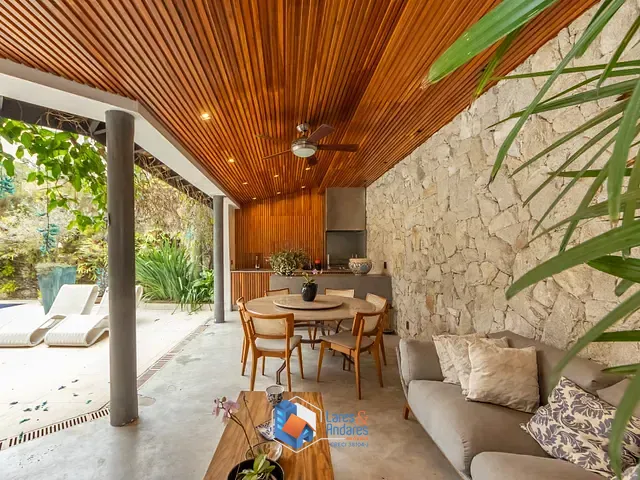 Casa com 650m² 5 quartos e 5 banheiros, à venda, no bairro Jardim Vitória Régia em São Paulo