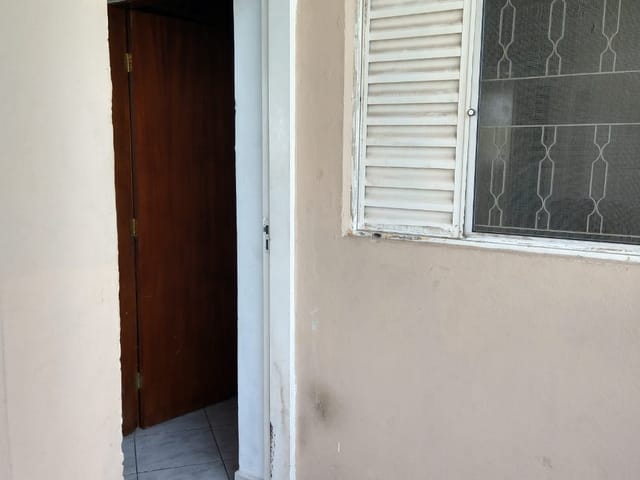 Casa com 87m² 5 quartos e 2 banheiros, à venda, no bairro São Roque em Aparecida