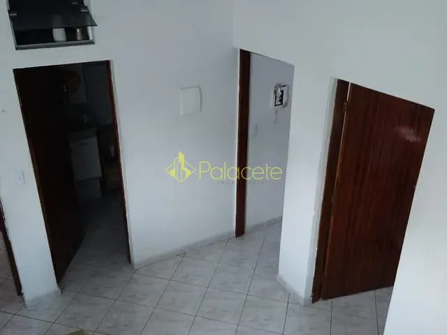 Casa com 87m² 5 quartos e 2 banheiros, à venda, no bairro São Roque em Aparecida