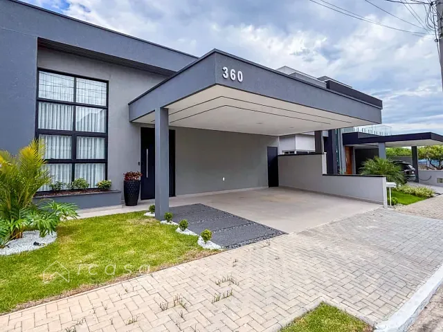 Casa com 250m² 3 quartos e 3 banheiros, à venda, no bairro Lotamento Floresta em São José dos Campos
