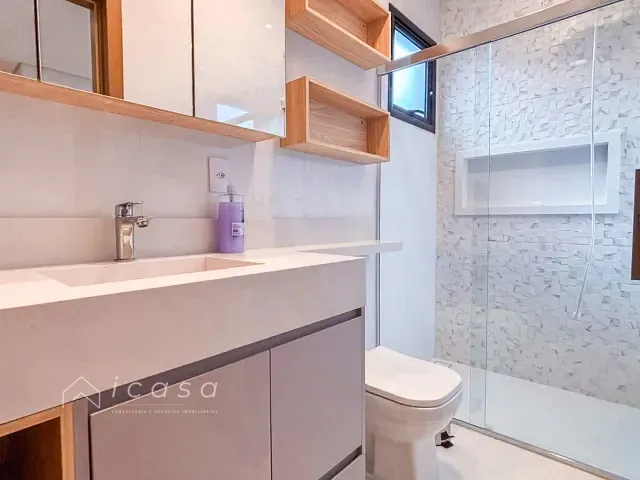 Casa com 250m² 3 quartos e 3 banheiros, à venda, no bairro Lotamento Floresta em São José dos Campos