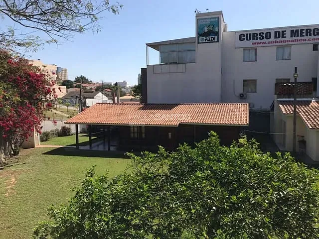 Casa com 733m² 2 quartos e 3 banheiros, à venda, no bairro Parque Campolim em Sorocaba