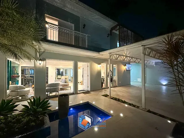 Casa com 750m² 5 quartos e 9 banheiros, à venda, no bairro Campo Belo em São Paulo
