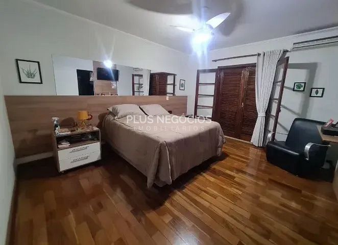 Casa à venda com 3 quartos, 300m² - Foto 6