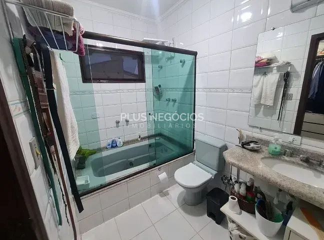 Casa à venda com 3 quartos, 300m² - Foto 8