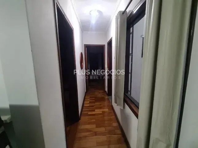 Casa à venda com 3 quartos, 300m² - Foto 11