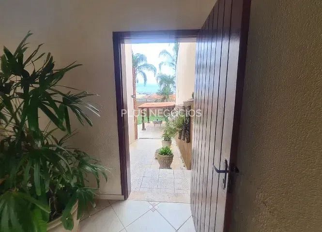 Casa à venda com 3 quartos, 300m² - Foto 18