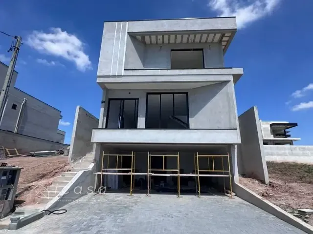 Casa com 330m² 4 quartos e 6 banheiros, à venda, no bairro Terras Alpha em São José dos Campos