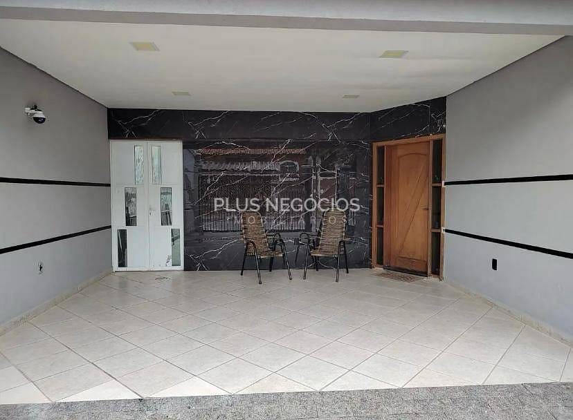 Casa à venda com 3 quartos, 180m² - Foto 3