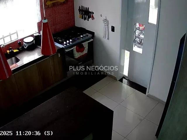 Casa 3 quartos e 3 banheiros, à venda, no bairro Jardim Rosália Alcolea em Sorocaba