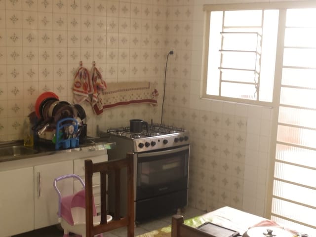 Casa com 125m² 2 quartos e 1 banheiro, à venda, no bairro Jardim Rosely em Pindamonhangaba